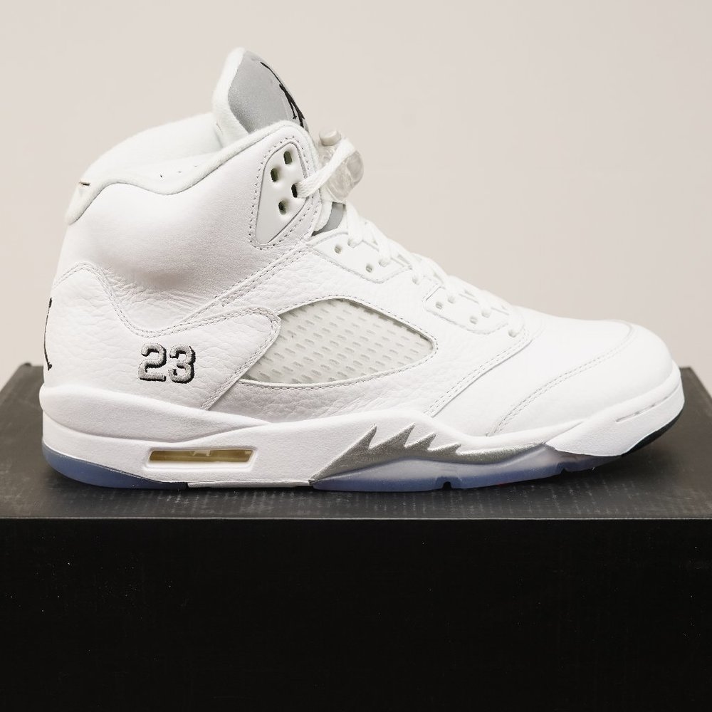 Brand New Air Jordan 5 Retro White Men's Size 8.5 with Original Box